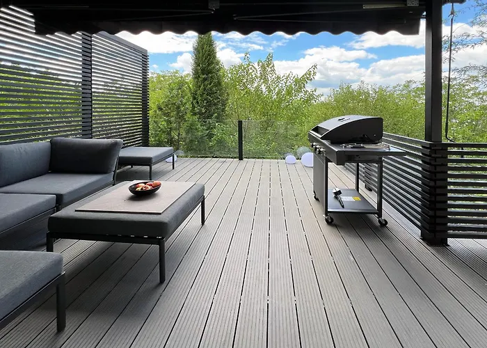 Pergola House In A Oasis With Fantastic View *